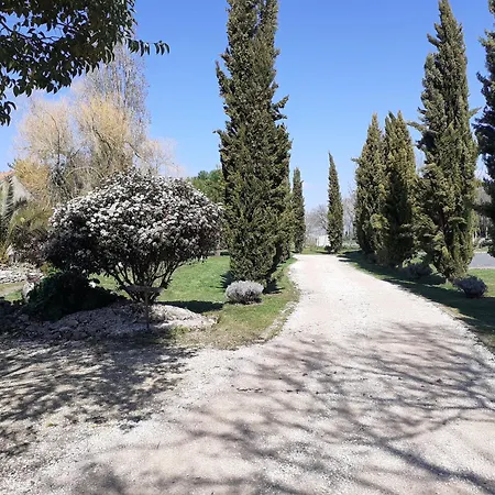 De Charme Romantique Avec Privatif L'echappee Bulles Holiday home *
